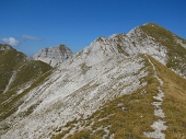 15 Il sentiero in cresta
